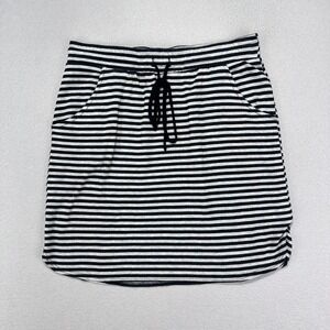 Reneec. Skirt‎ Womens M Striped Black Gray Pull on Stretch Comfort Atheletic USA